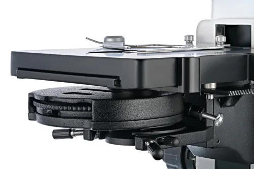 a fényképen:  Levenhuk MED D45T LCD digitális trinokuláris mikroszkóp,  11