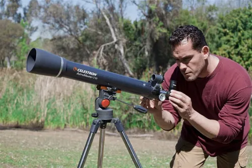 a képen:  Celestron AstroMaster LT 60 AZ teleszkóp,  3
