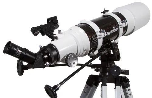 a fényképen:  Sky-Watcher BK 1206AZ3 Telescope,  7