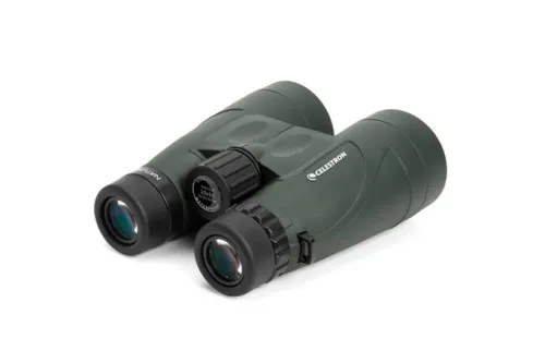 a fotón:  Celestron Nature DX 10x56 kétszemes távcső,  2