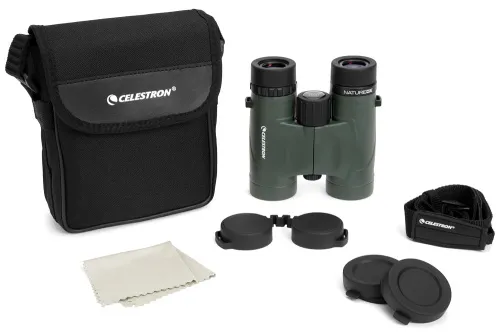a fotón:  Celestron Nature DX 8x32 kétszemes távcső,  8
