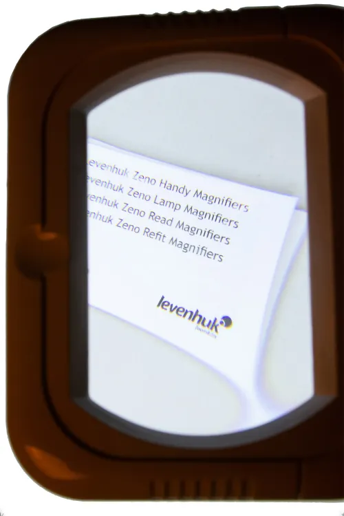 a fotón:  Levenhuk Zeno Lamp ZL9 nagyító,  9