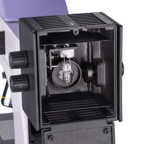 a képen:  MAGUS Metal 600 BD metallográfiai mikroszkóp,  6