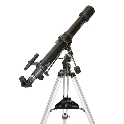 a fotón:  Sky-Watcher BK 709EQ1 teleszkóp,  7