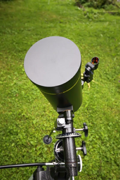 Comparative review of Levenhuk Skyline PRO telescopes: 80 MAK and 105 MAK - front cap