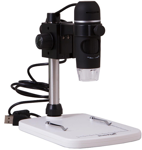 a fényképen:  Levenhuk DTX 90 digitális mikroszkóp